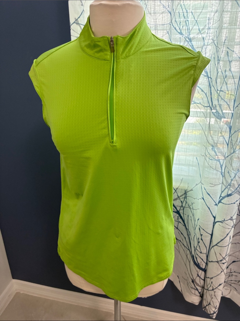 San Soleil Sleeveless Zip Mock Neck Active Top - Lime Green